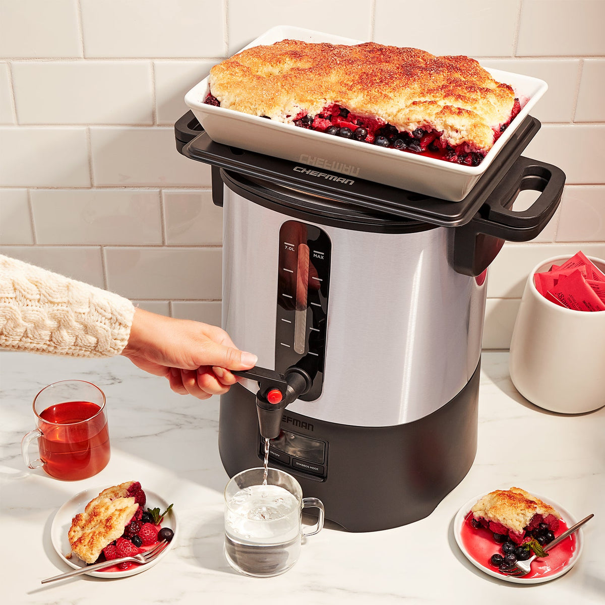 Warming Urn® with Warming Tray Lid